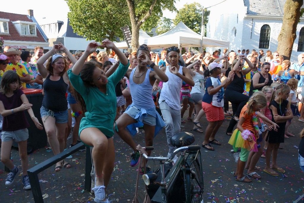 ../Images/Zomercarnaval Noordwijkerhout 2016 271.jpg